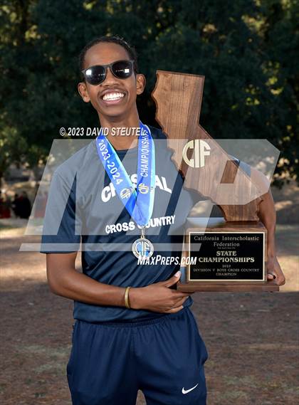 Thumbnail 1 in CIF State Cross Country Championships (Boys Awards) photogallery.