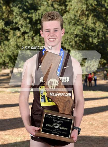 Thumbnail 1 in CIF State Cross Country Championships (Boys Awards) photogallery.