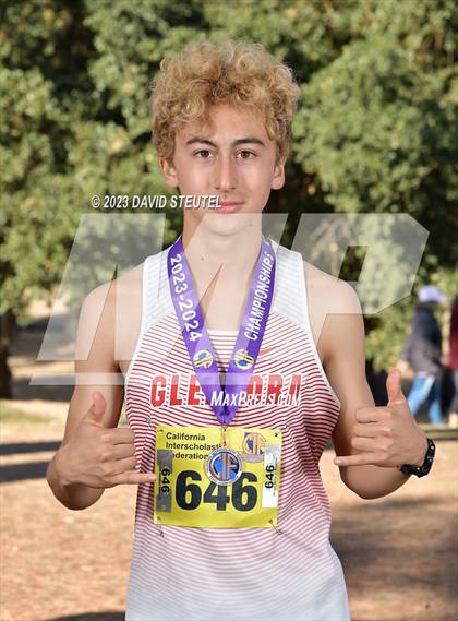Thumbnail 2 in CIF State Cross Country Championships (Boys Awards) photogallery.