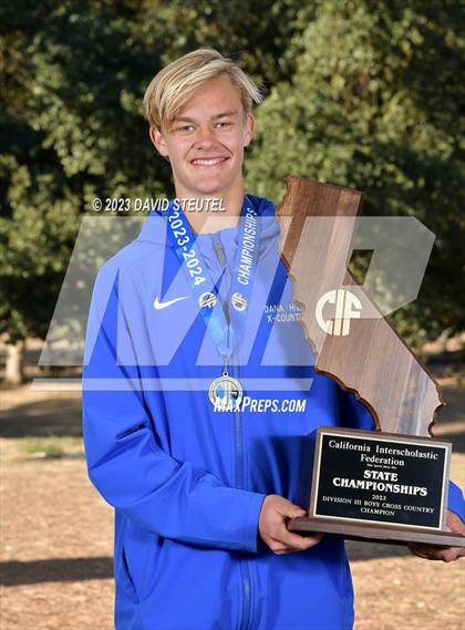 Thumbnail 1 in CIF State Cross Country Championships (Boys Awards) photogallery.