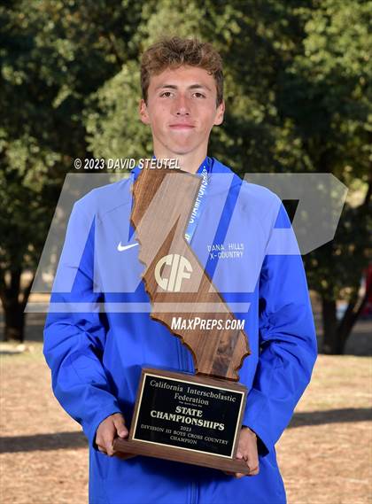 Thumbnail 1 in CIF State Cross Country Championships (Boys Awards) photogallery.