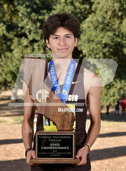 Thumbnail 1 in CIF State Cross Country Championships (Boys Awards) photogallery.
