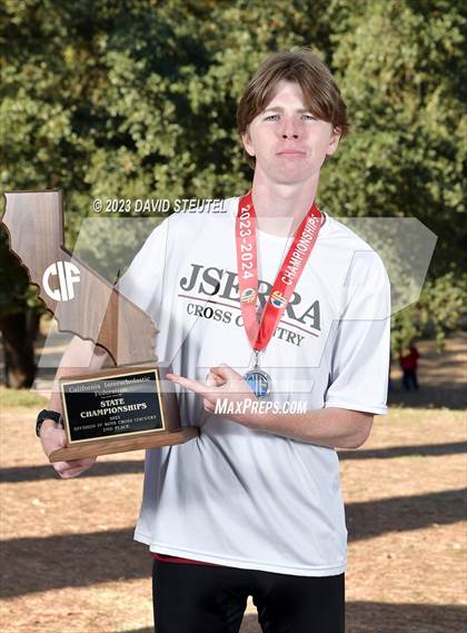 Thumbnail 1 in CIF State Cross Country Championships (Boys Awards) photogallery.
