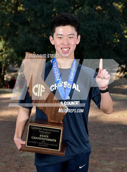 Thumbnail 1 in CIF State Cross Country Championships (Boys Awards) photogallery.