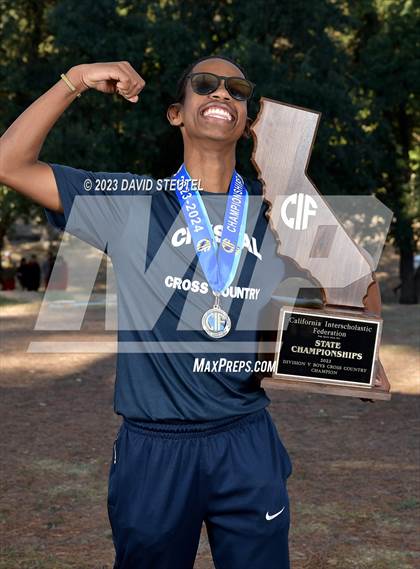 Thumbnail 2 in CIF State Cross Country Championships (Boys Awards) photogallery.