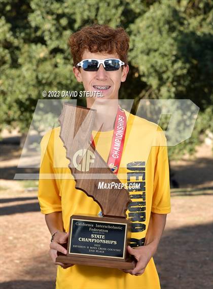 Thumbnail 2 in CIF State Cross Country Championships (Boys Awards) photogallery.