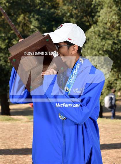 Thumbnail 1 in CIF State Cross Country Championships (Boys Awards) photogallery.