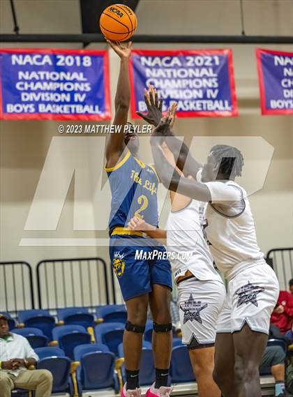Thumbnail 2 in New Life Christian Academy vs. James Cardinal McGuigan (Veterans Showcase) photogallery.