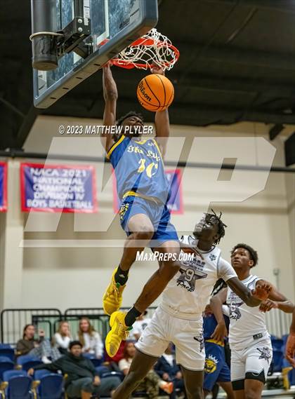 Thumbnail 3 in New Life Christian Academy vs. James Cardinal McGuigan (Veterans Showcase) photogallery.