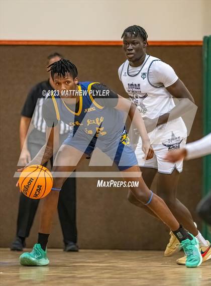 Thumbnail 3 in New Life Christian Academy vs. James Cardinal McGuigan (Veterans Showcase) photogallery.