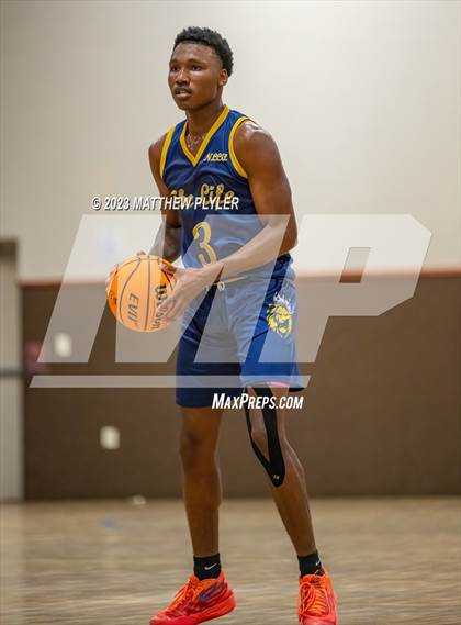 Thumbnail 2 in New Life Christian Academy vs. James Cardinal McGuigan (Veterans Showcase) photogallery.