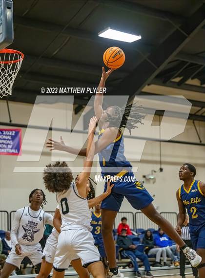 Thumbnail 3 in New Life Christian Academy vs. James Cardinal McGuigan (Veterans Showcase) photogallery.
