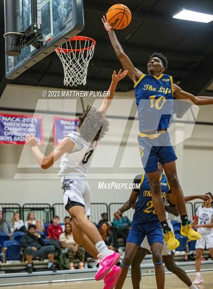 Thumbnail 1 in New Life Christian Academy vs. James Cardinal McGuigan (Veterans Showcase) photogallery.