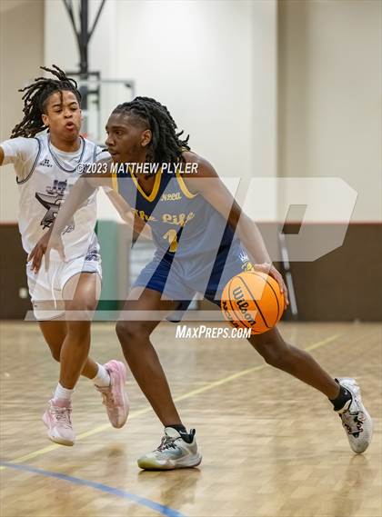 Thumbnail 2 in New Life Christian Academy vs. James Cardinal McGuigan (Veterans Showcase) photogallery.