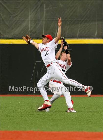 Thumbnail 1 in Dixie Heights vs Boone Co. (KHSAA 9th Region Final) photogallery.
