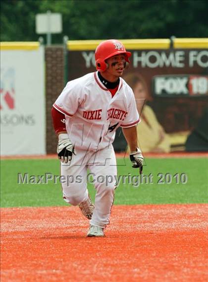Thumbnail 3 in Dixie Heights vs Boone Co. (KHSAA 9th Region Final) photogallery.