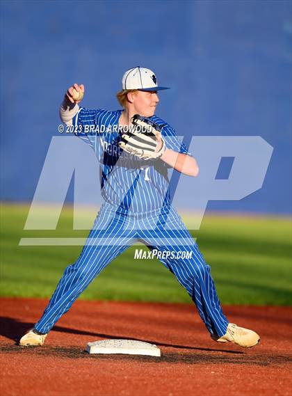 Thumbnail 2 in Alexander Central @ Mooresville photogallery.