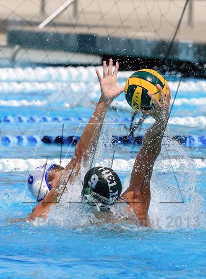 Thumbnail 2 in Helix v. Rancho Bernardo (8th Annual Draz Classic) photogallery.