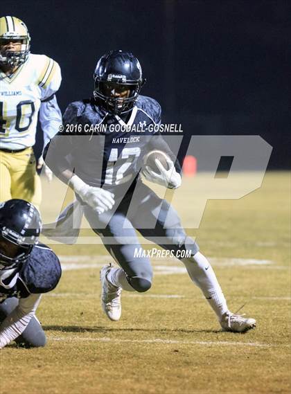 Thumbnail 1 in Walter M. Williams @ Havelock  (NCHSAA 3A 1st Round) photogallery.