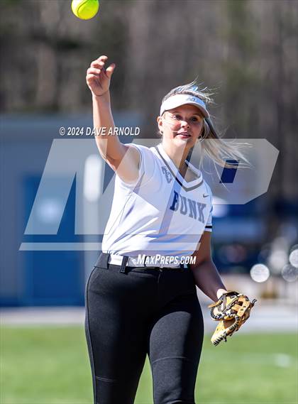 Thumbnail 2 in Noble @ Kennebunk photogallery.