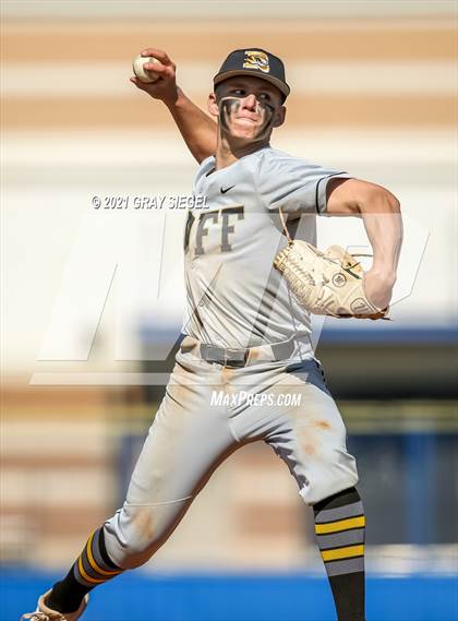 Thumbnail 3 in Roff @ Deer Creek photogallery.