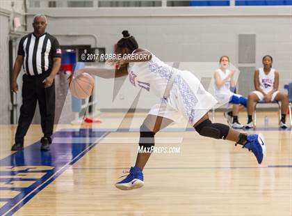 Thumbnail 2 in Greer @ Byrnes photogallery.