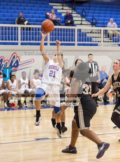 Thumbnail 3 in Greer @ Byrnes photogallery.