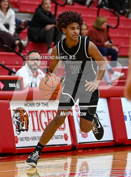 Thumbnail 1 in Lawrence Central vs Bloomington North (Fishers Holiday Classic)  photogallery.