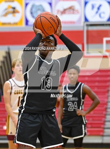 Thumbnail 3 in Lawrence Central vs Bloomington North (Fishers Holiday Classic)  photogallery.