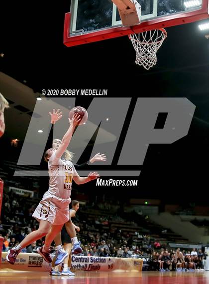 Thumbnail 2 in Clovis North vs. Clovis West (CIF Open Division Championship) photogallery.