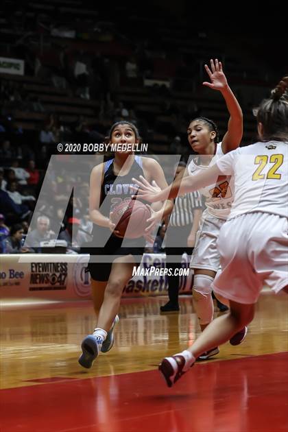 Thumbnail 2 in Clovis North vs. Clovis West (CIF Open Division Championship) photogallery.