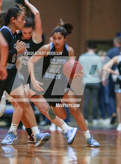 Thumbnail 3 in Clovis North vs. Clovis West (CIF Open Division Championship) photogallery.