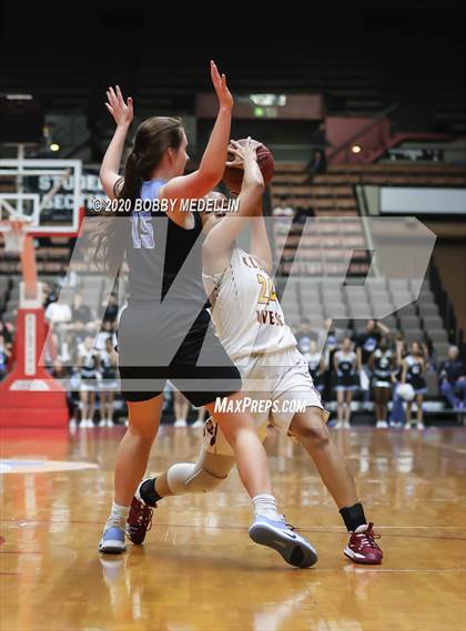 Thumbnail 2 in Clovis North vs. Clovis West (CIF Open Division Championship) photogallery.