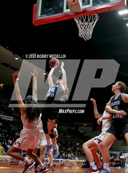 Thumbnail 2 in Clovis North vs. Clovis West (CIF Open Division Championship) photogallery.