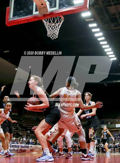 Thumbnail 2 in Clovis North vs. Clovis West (CIF Open Division Championship) photogallery.