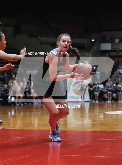 Thumbnail 3 in Clovis North vs. Clovis West (CIF Open Division Championship) photogallery.