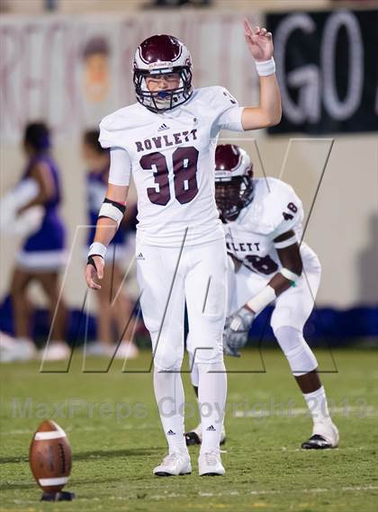 Thumbnail 1 in Rowlett vs Lake Highlands photogallery.