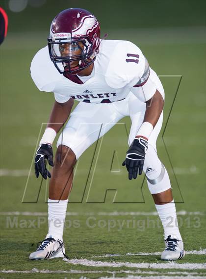Thumbnail 1 in Rowlett vs Lake Highlands photogallery.
