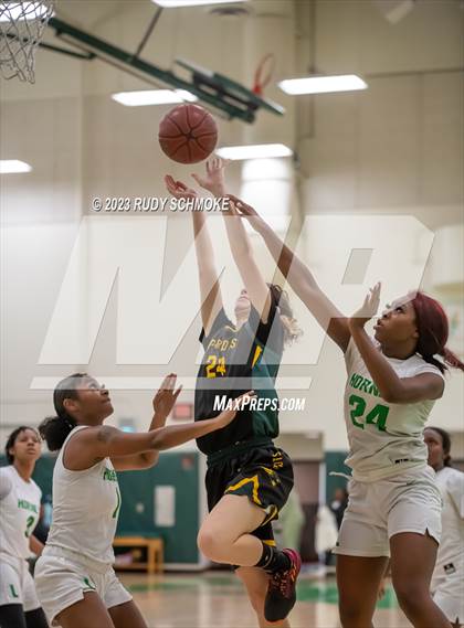 Thumbnail 2 in Patrick Henry @ Lincoln (MLK Showcase) photogallery.