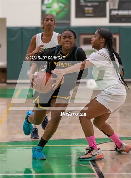 Thumbnail 1 in Patrick Henry @ Lincoln (MLK Showcase) photogallery.