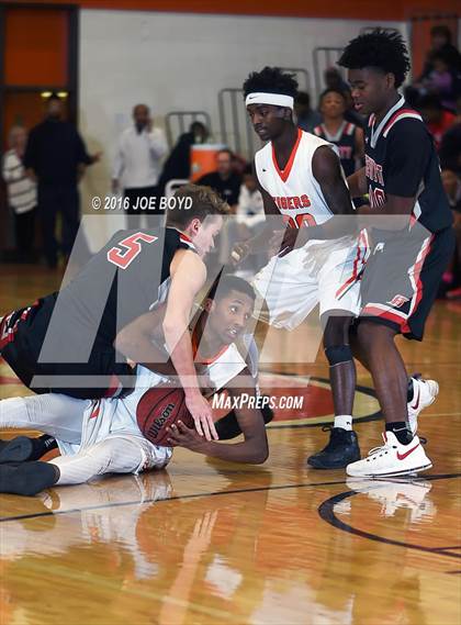 Thumbnail 1 in Hewitt-Trussville @ Grissom photogallery.
