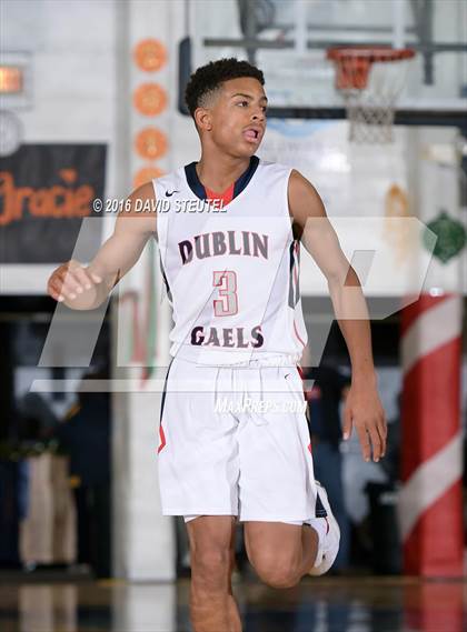Thumbnail 3 in San Leandro vs. Dublin (Gridley Invitational) photogallery.