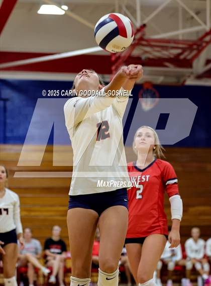 Thumbnail 3 in Dixon @ West Carteret photogallery.