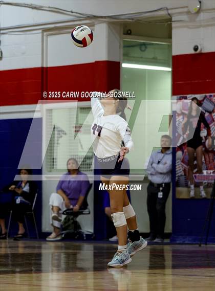 Thumbnail 3 in Dixon @ West Carteret photogallery.