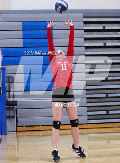 Thumbnail 2 in Burroughs vs Campbell Hall (Burbank JV Tournament) photogallery.