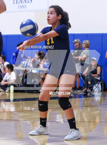 Thumbnail 2 in Burroughs vs Campbell Hall (Burbank JV Tournament) photogallery.