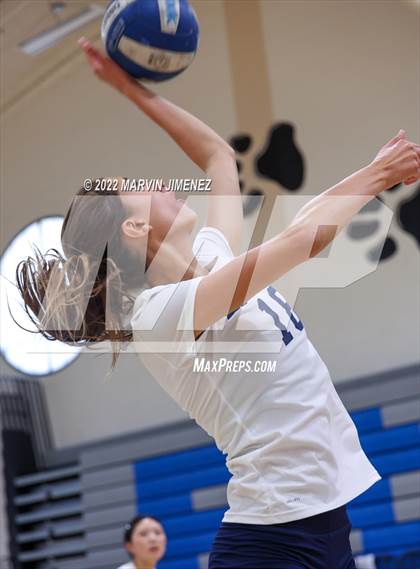 Thumbnail 3 in Burroughs vs Campbell Hall (Burbank JV Tournament) photogallery.