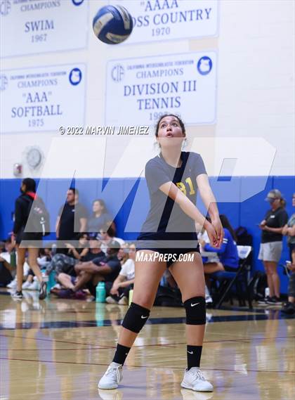 Thumbnail 3 in Burroughs vs Campbell Hall (Burbank JV Tournament) photogallery.