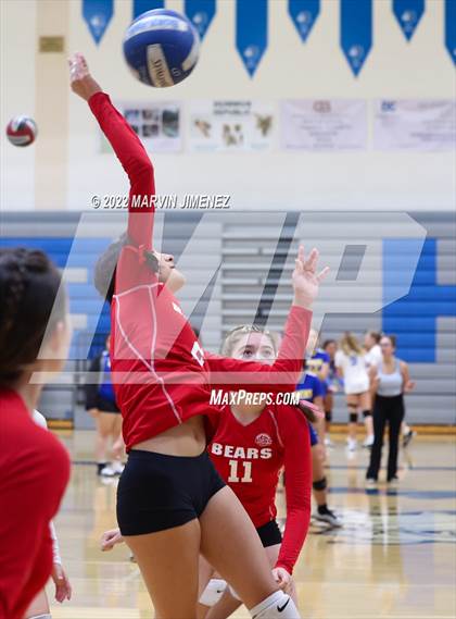 Thumbnail 1 in Burroughs vs Campbell Hall (Burbank JV Tournament) photogallery.