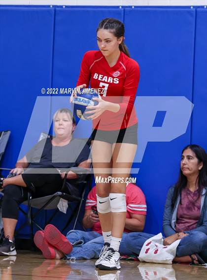 Thumbnail 3 in Burroughs vs Campbell Hall (Burbank JV Tournament) photogallery.